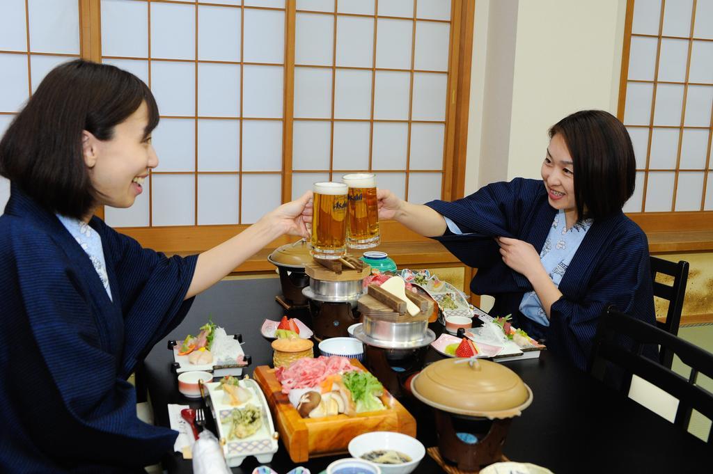Kuroishi 奥兹玛诗日式旅馆酒店 外观 照片