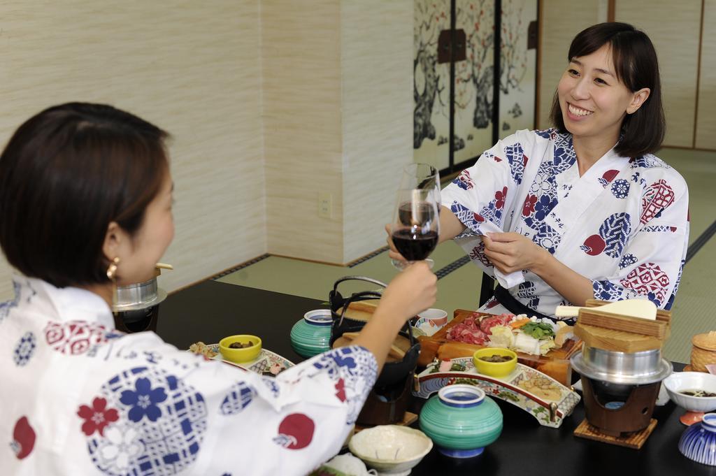 Kuroishi 奥兹玛诗日式旅馆酒店 外观 照片